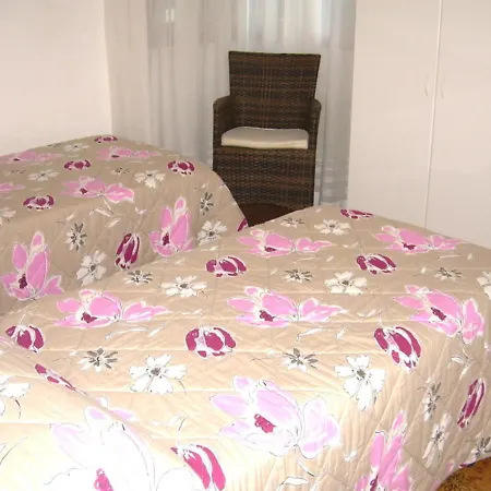 Apartment For 4 People With Shared Pool Close To The Sea Lignano Sabbiadoro